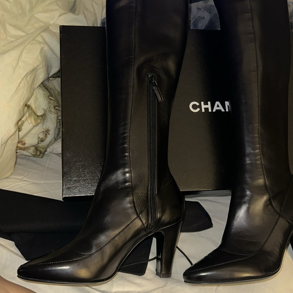 Chanel boots NIB - Picture 3 of 11